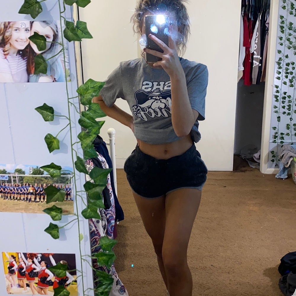Athletic shorts